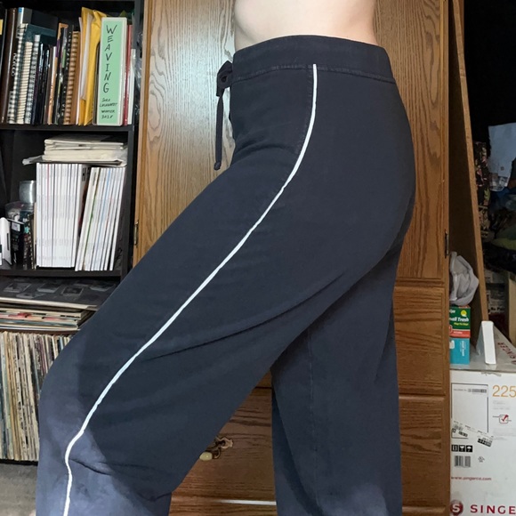 90s Esprit Sporty Pants - Picture 3 of 9